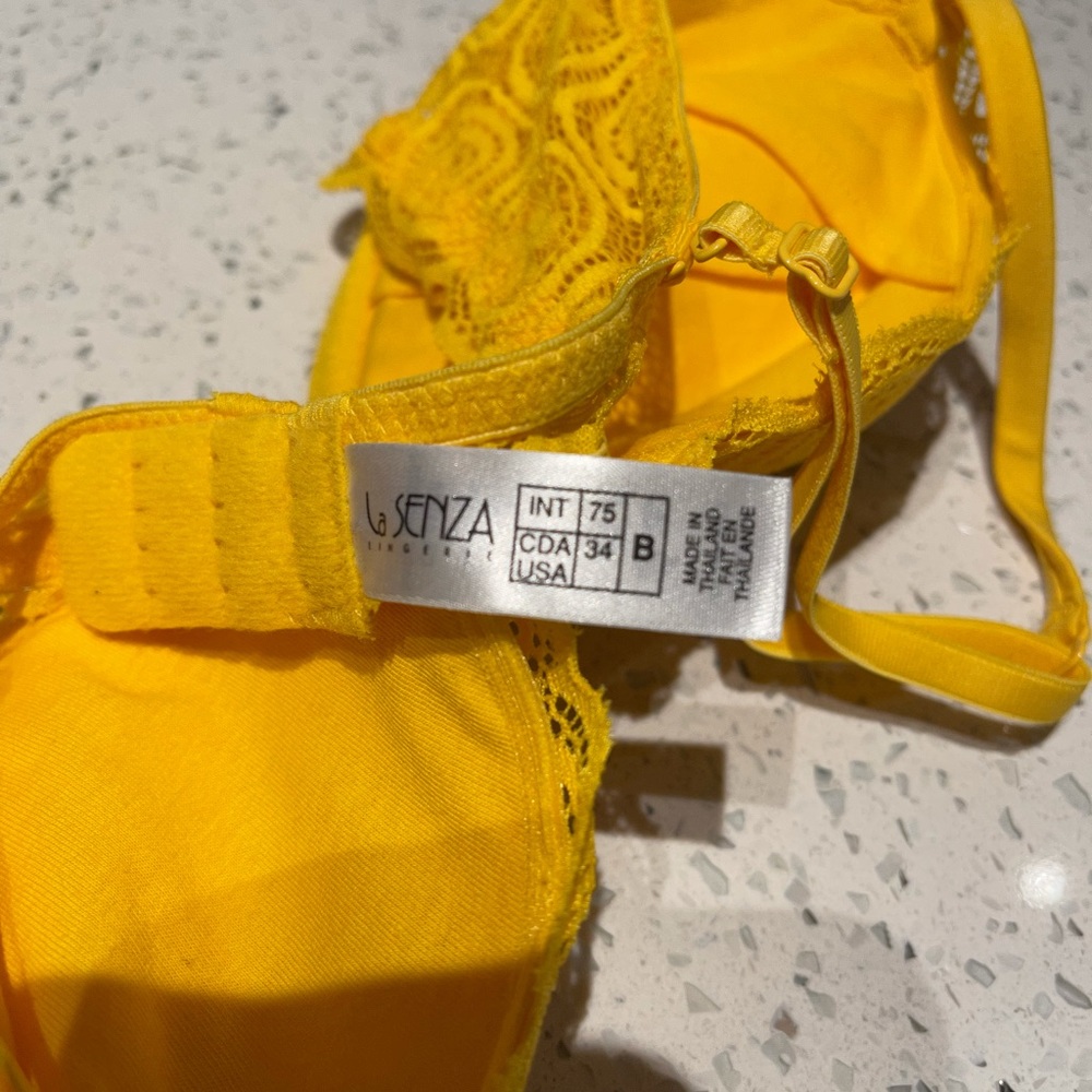 Yellow Lace Bra - Picture 3 of 3